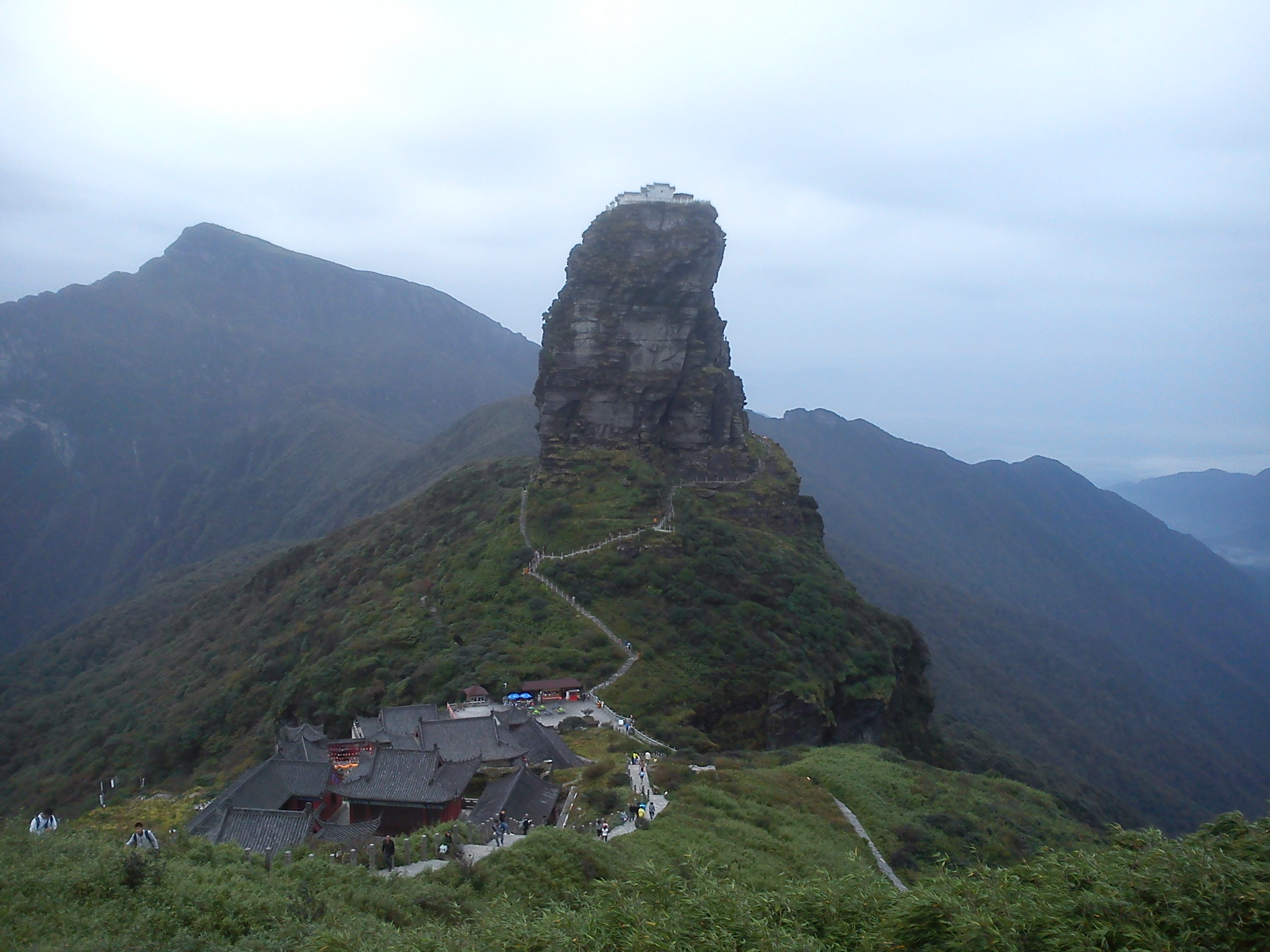 欧洲 北美洲 大洋洲 南美洲 非洲 南极洲  梵净山是横亘于贵州,重庆