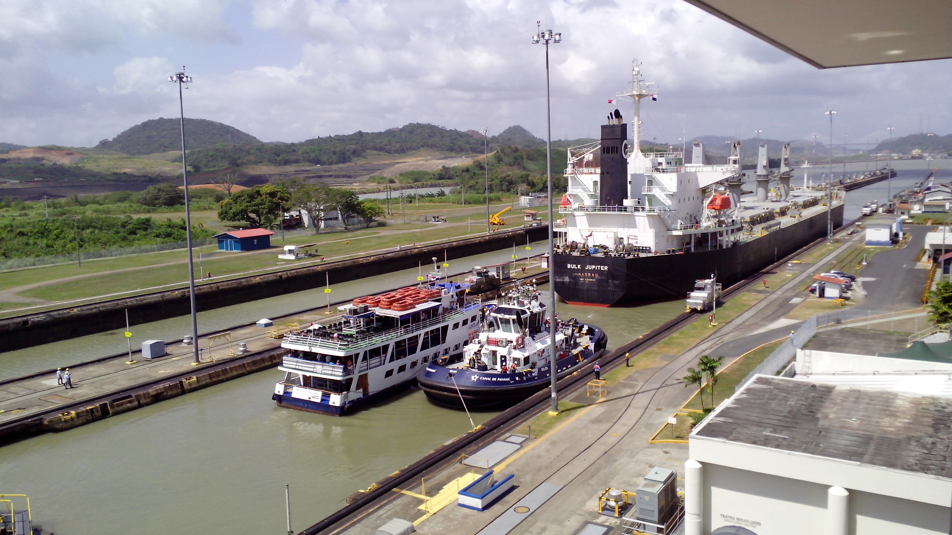 巴拿马运河_巴拿马运河地理位置_巴拿马运河