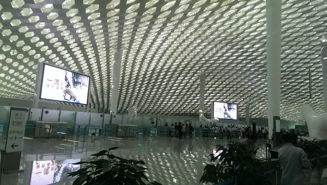 工作完,回家,深圳飞机场真漂亮