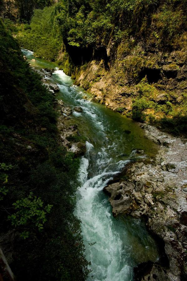 铜仁大峡谷漂流