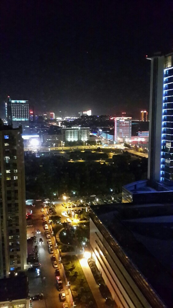 包头银河广场好玩吗,包头银河广场景点怎么样_点评