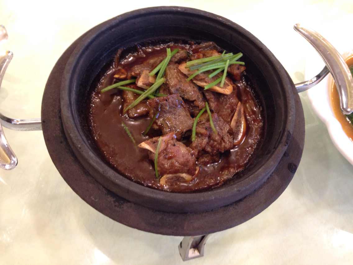 他家v鸭掌挺比较,菜量比较足,鸭掌里的香蜜鹅肝和菜谱腊味包到位好吃夏季全烧菜冷菜图片