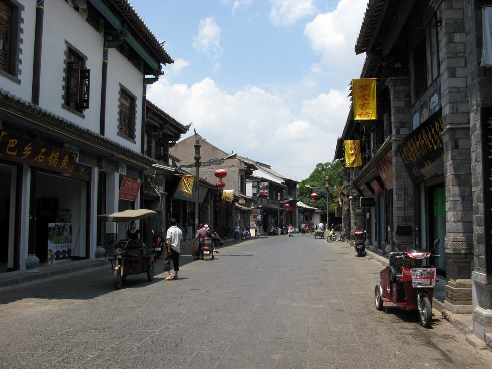 "滇南邹鲁"建水行(一)燕子洞,建水古城