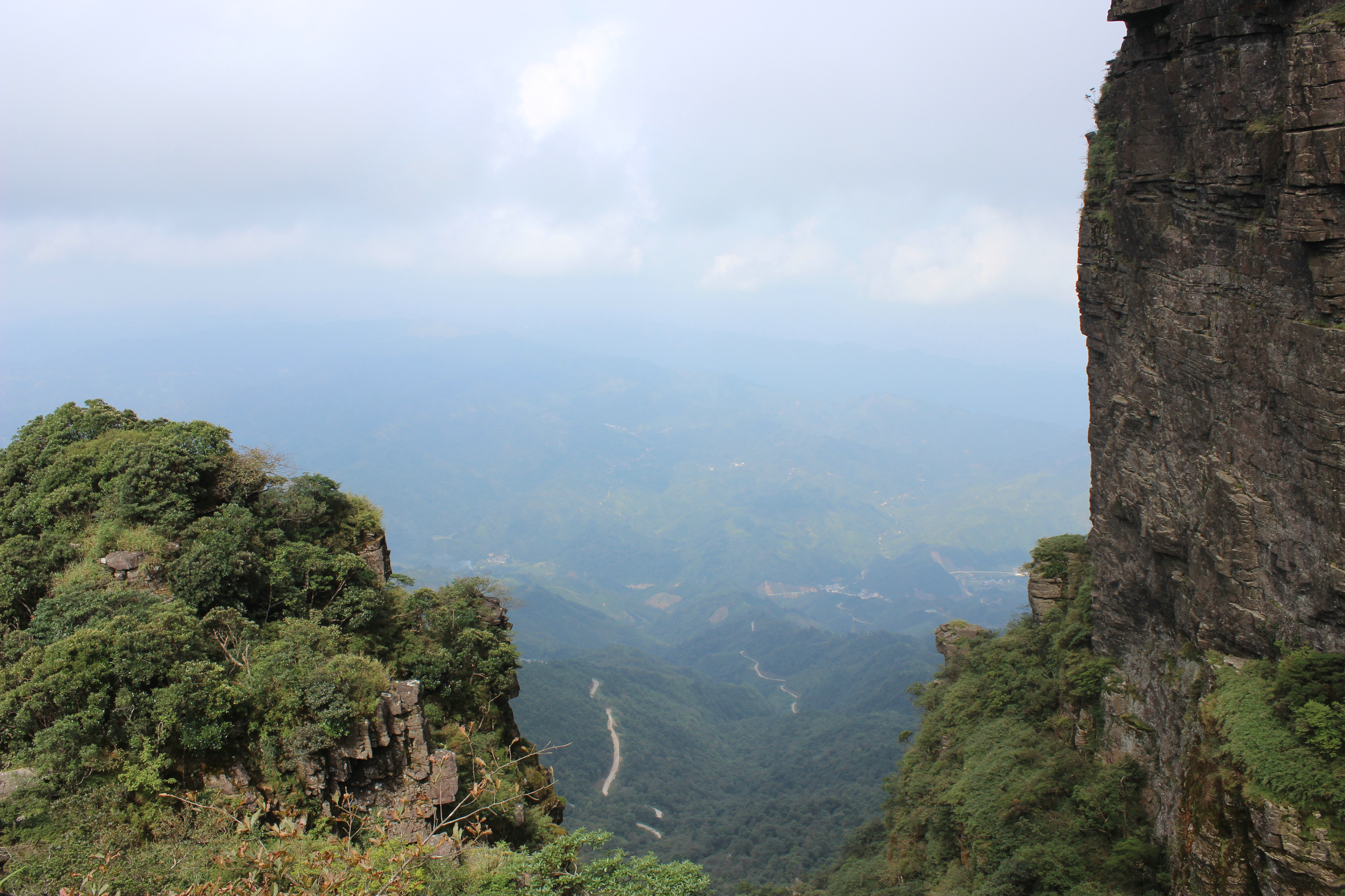 奇幻世界圣堂山