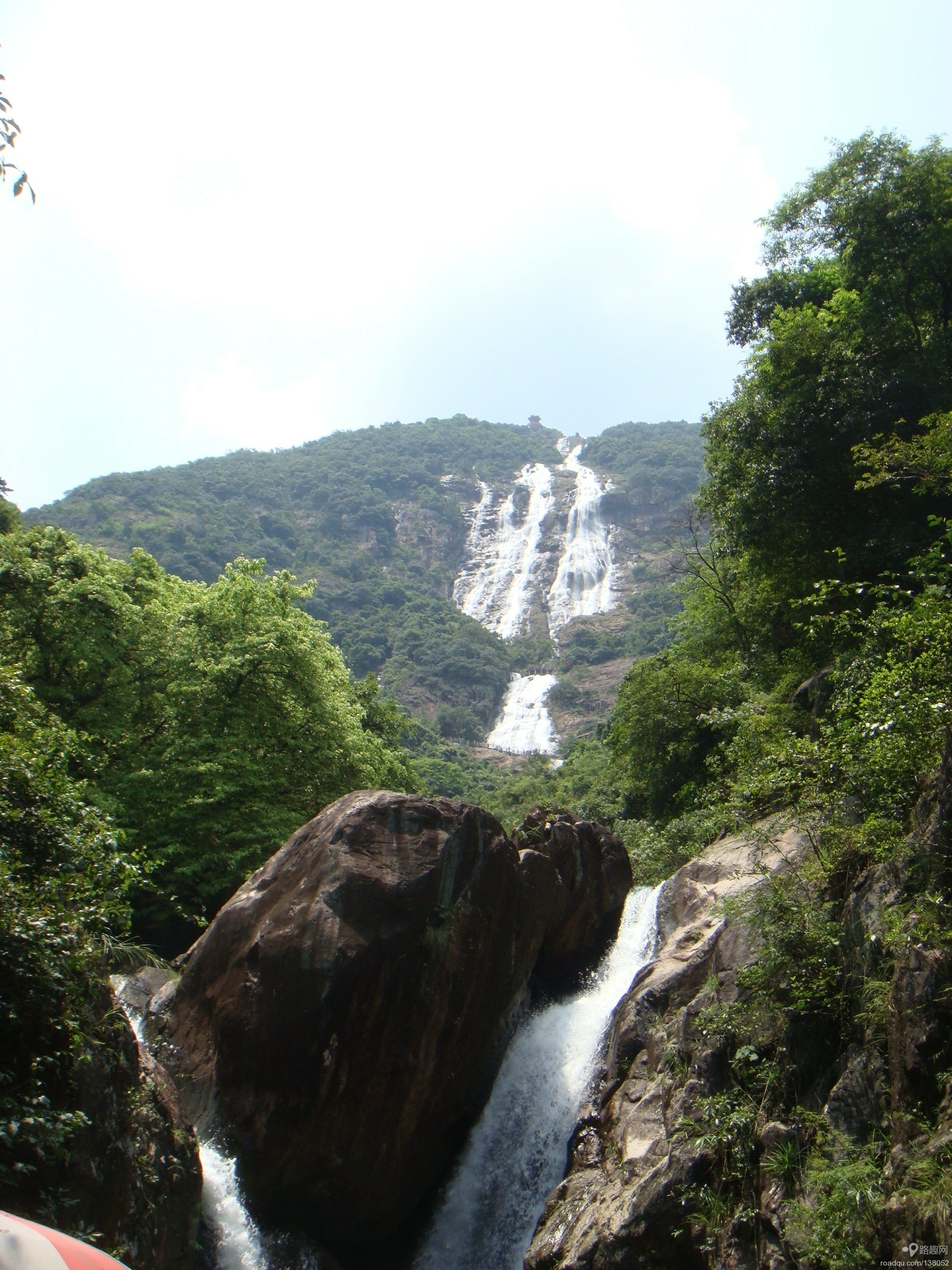 白水寨风景名胜区位于广州市增城区北部山区的派潭镇,景区内植物茂密