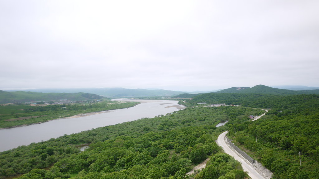 上海-白山长白山-松江河镇-二道白河镇-龙井-延吉-珲春-防川-图们