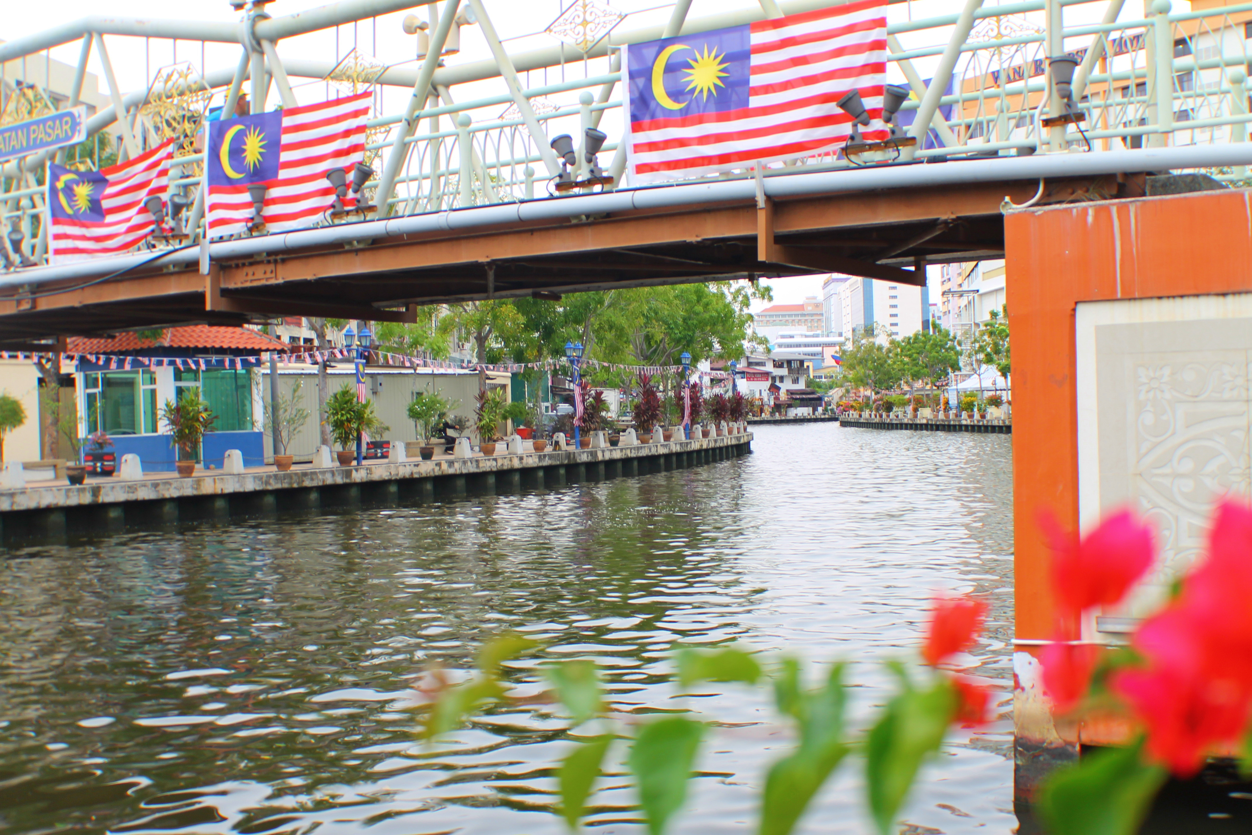 华西村人均收入_马来西亚人均(2)