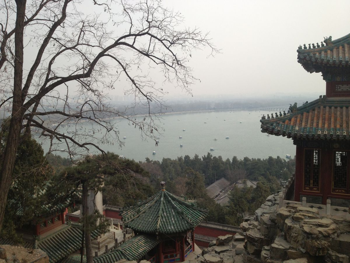 这是从颐和园的后山