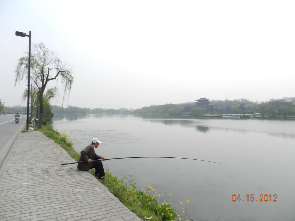 湖边钓鱼_湖边钓鱼2_湖边钓鱼3 | 知客分享