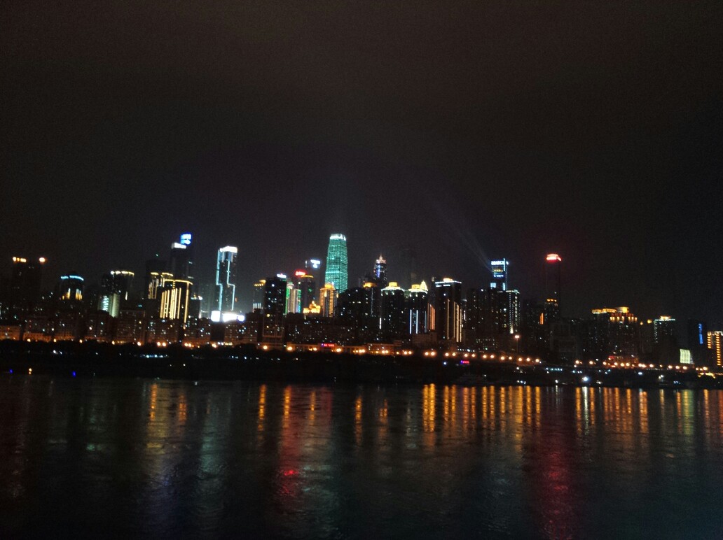 南滨路夜景沿途游