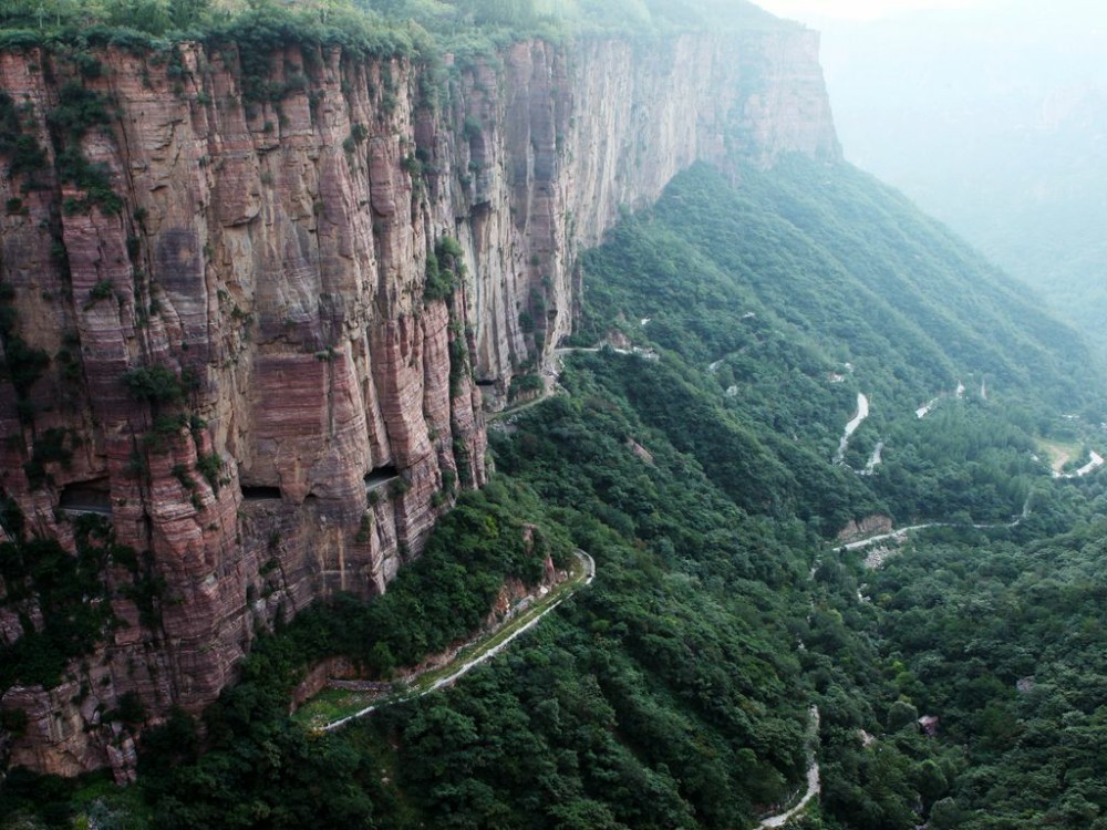 郭亮挂壁公路