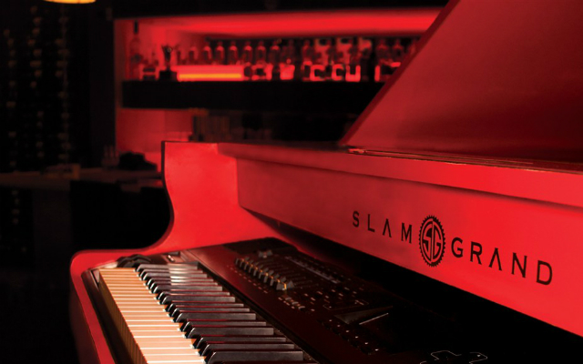 红钢琴
