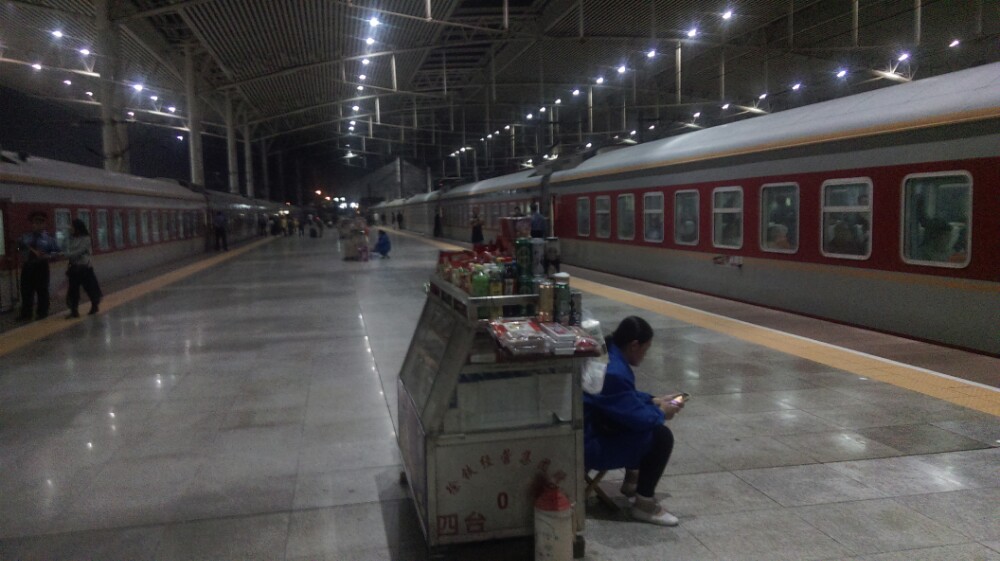 夜过徐州站