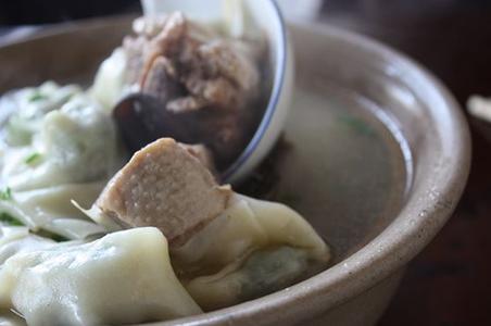 西塘必吃美食——馄饨老鸭煲