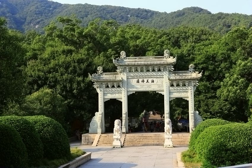 法雨寺山门
