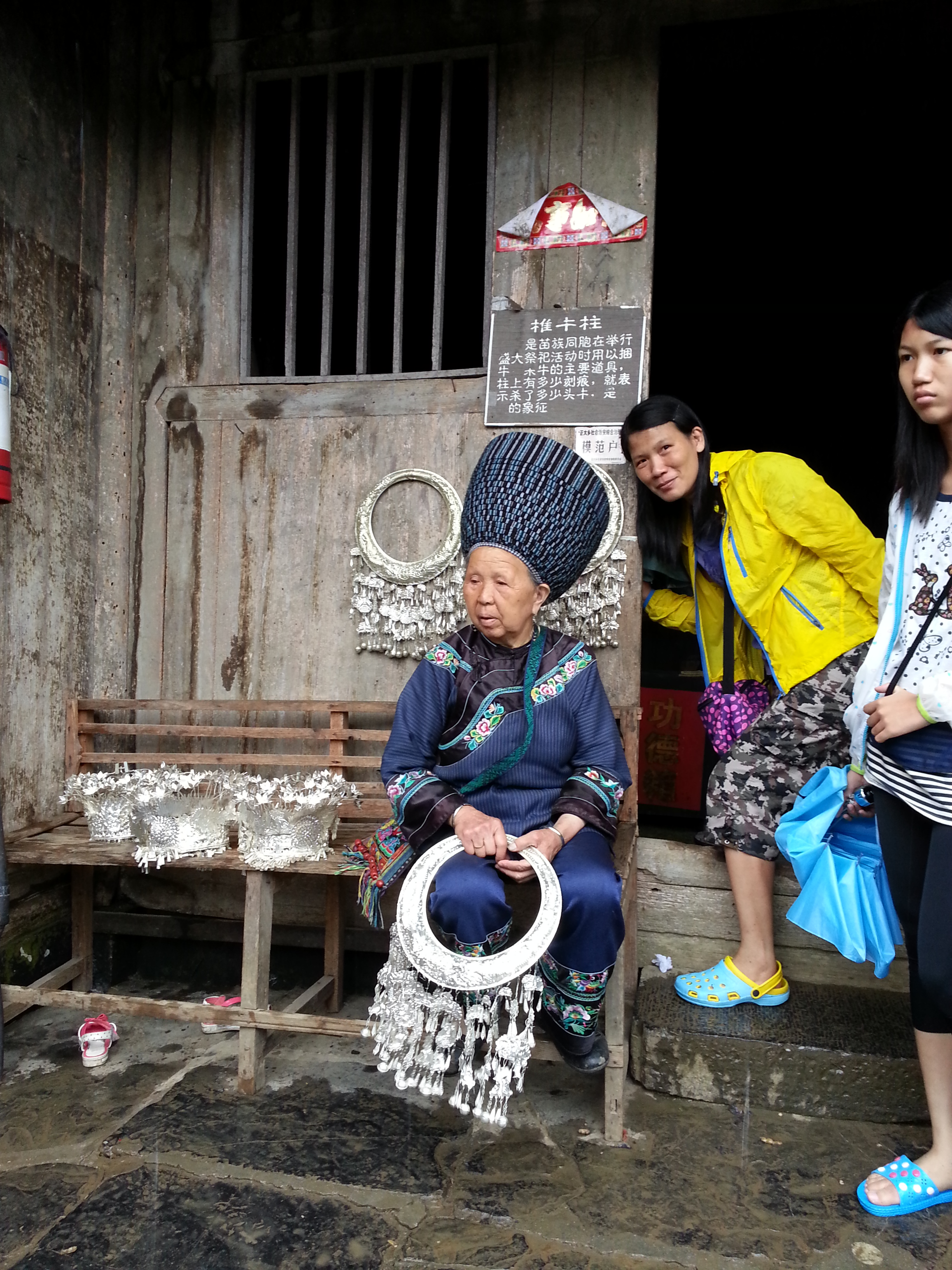 驾游经典路线:深圳——凤凰古城——张家界—一长沙.