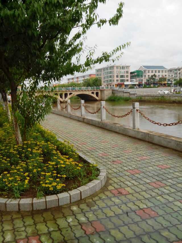 珲春到唐山怎么走最快 请问哈尔滨/图们或珲春/漠河北极村住宿 从延边