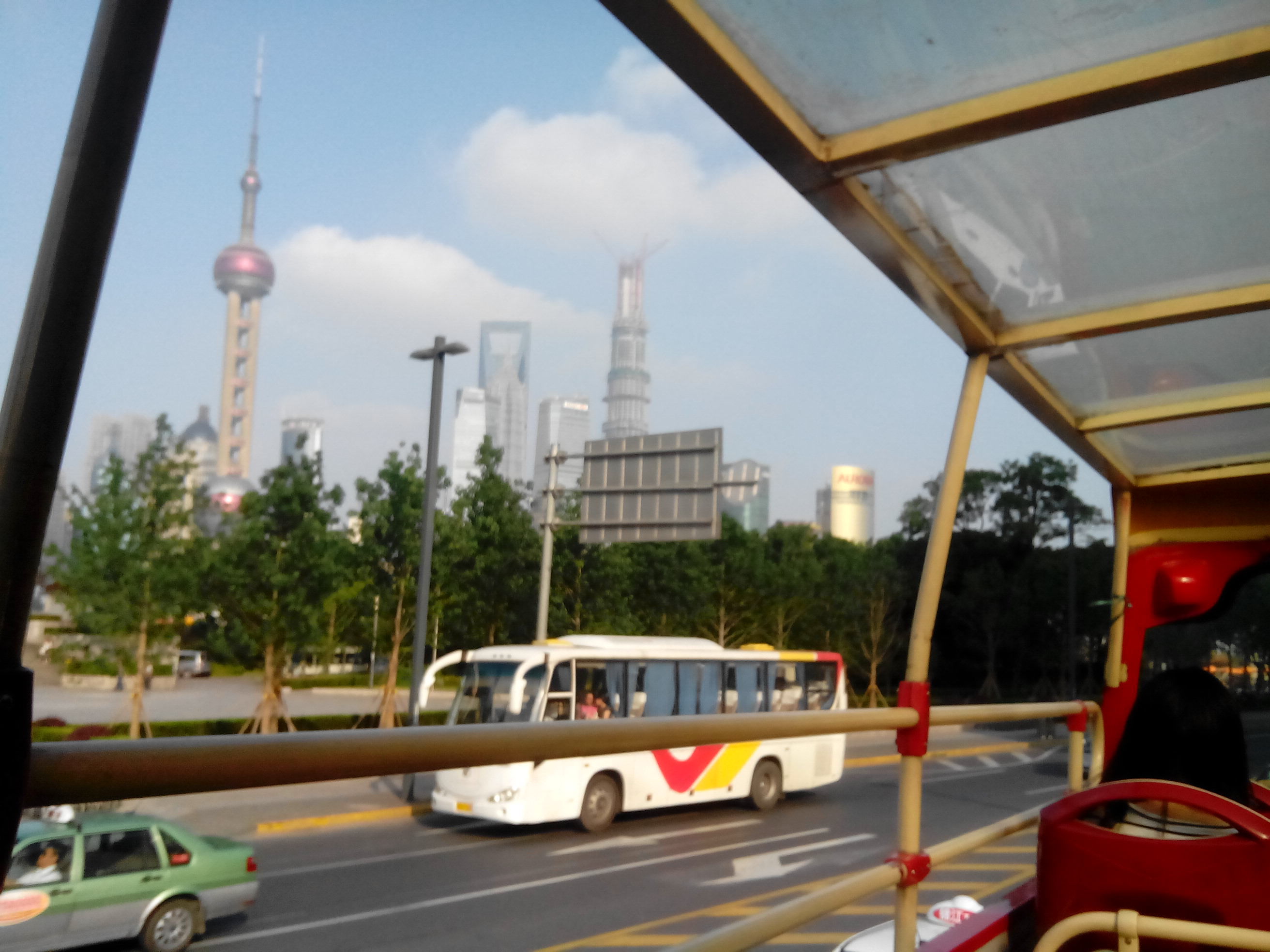 【携程攻略】上海都市观光旅游巴士适合朋友出游旅游吗,都市观光旅游