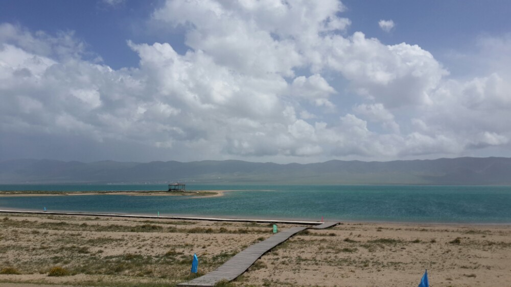 青海湖二郎剑景区