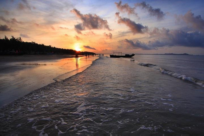 七夕偶遇浪漫跨国游 从东兴到越南