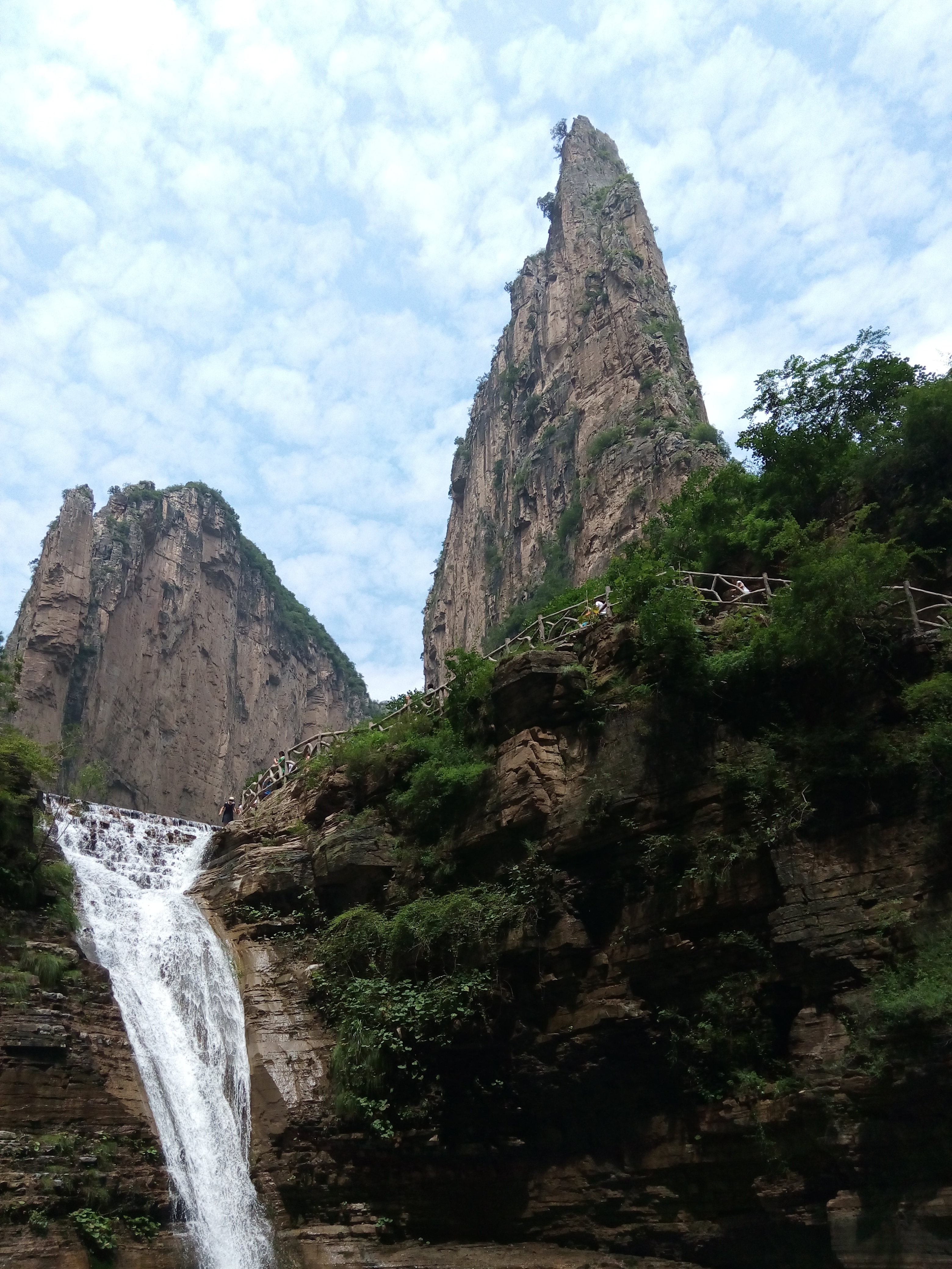 【携程攻略】长治通天峡风景区适合朋友出游旅游吗,通天峡风景区朋友