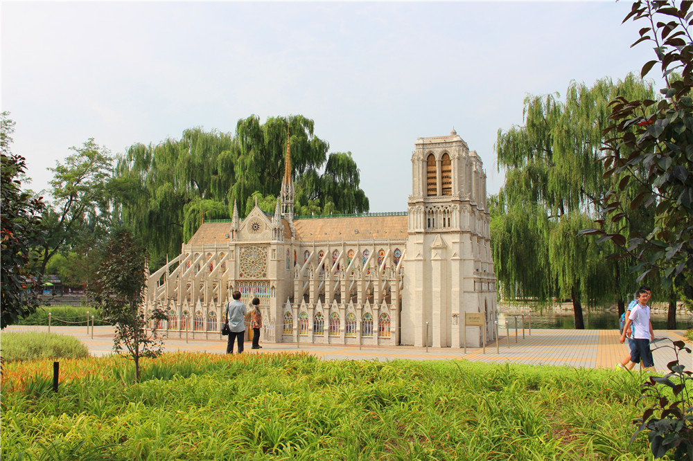 巴黎圣母院