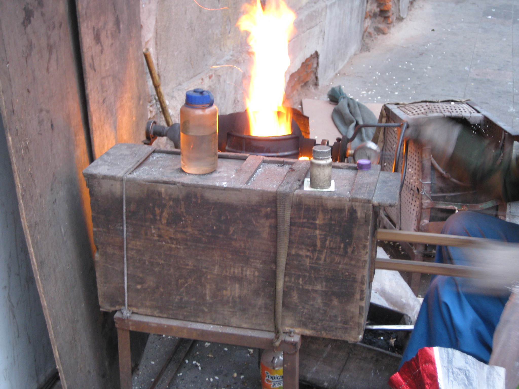 爸妈不在家我上<em>表姐</em>_那<em>一夜</em>我上<em>表姐</em>的床_那