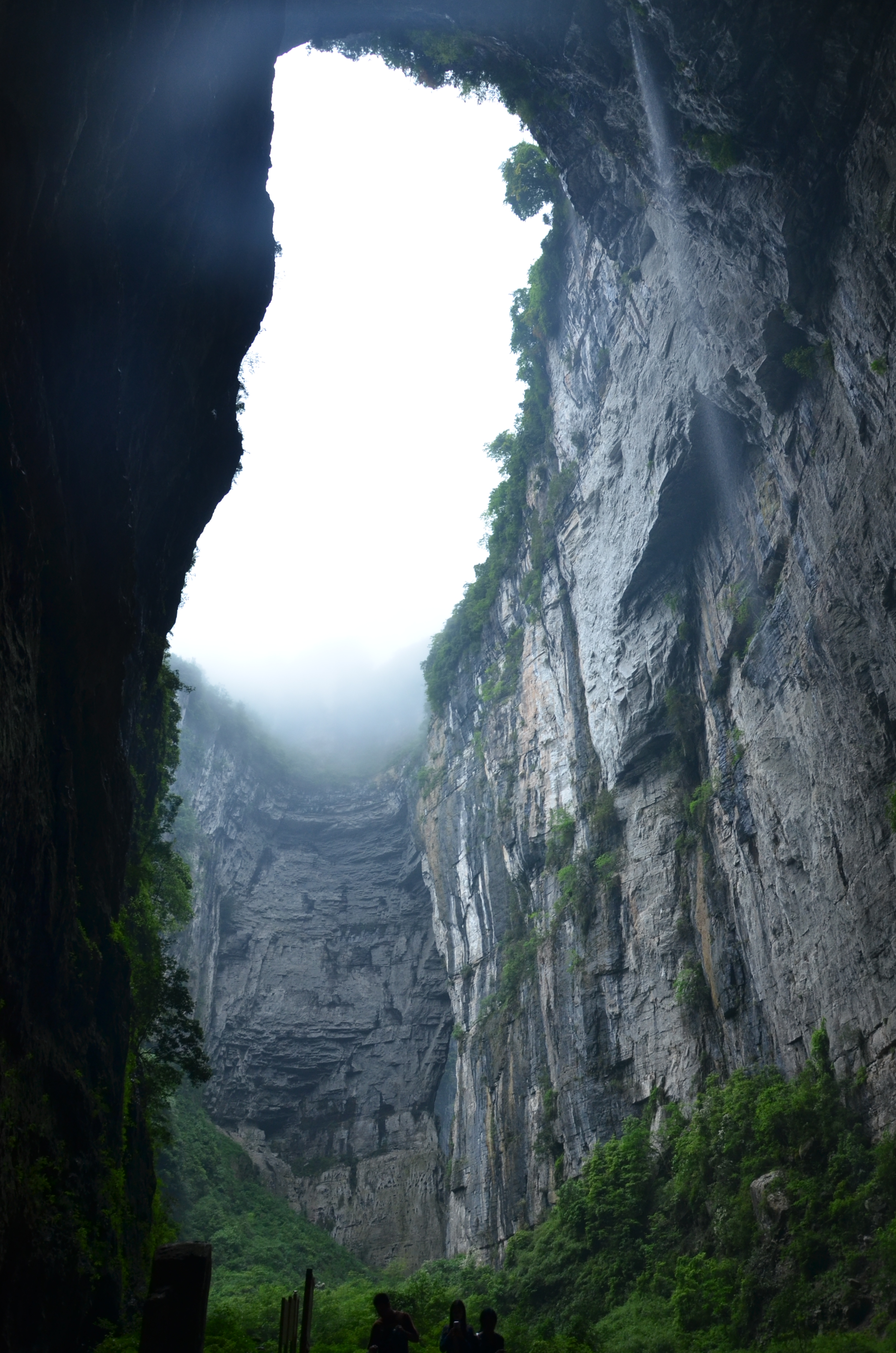 重庆武隆5公里长的地缝，被称为世界最美裂痕_新浪旅游_新浪网
