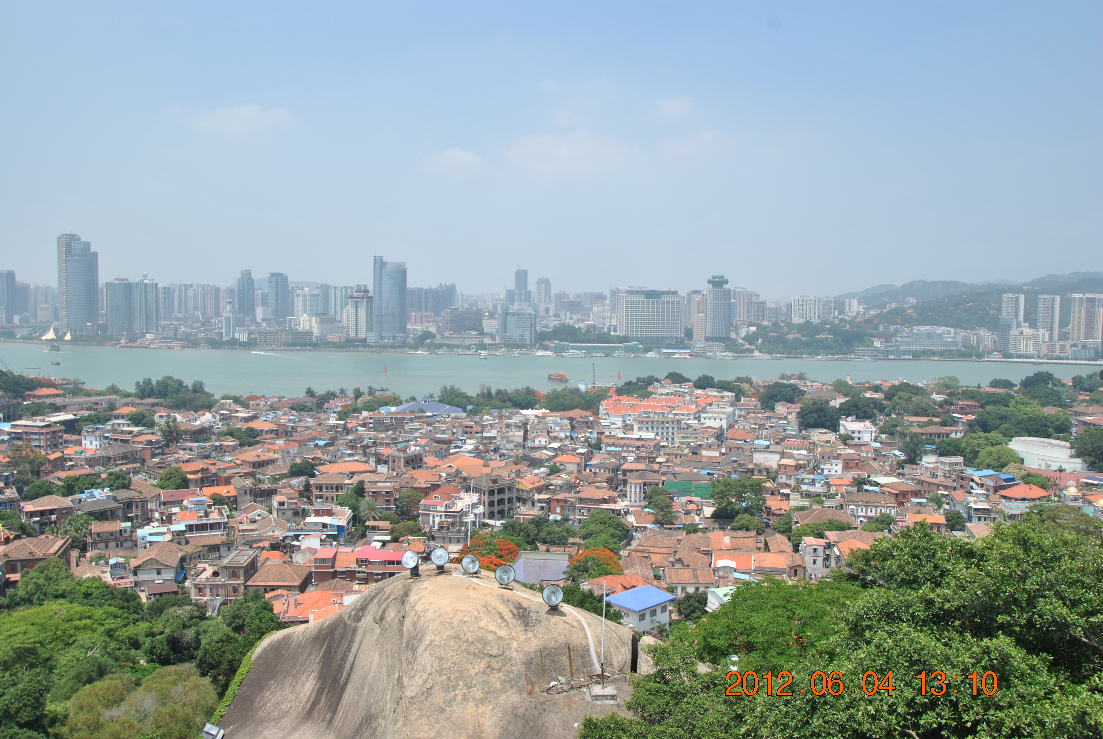 去鼓浪屿住哪比较好。