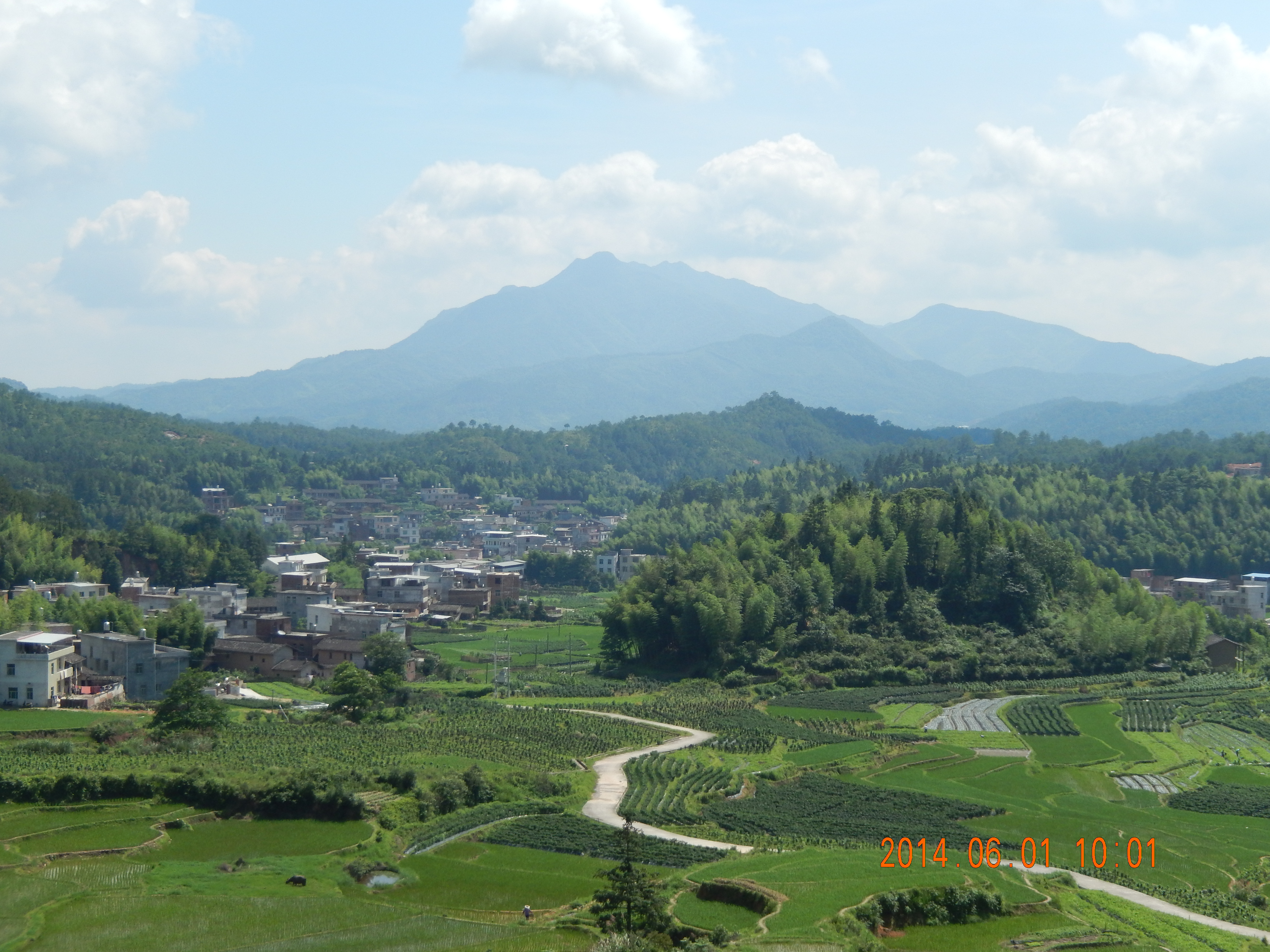 梁野山