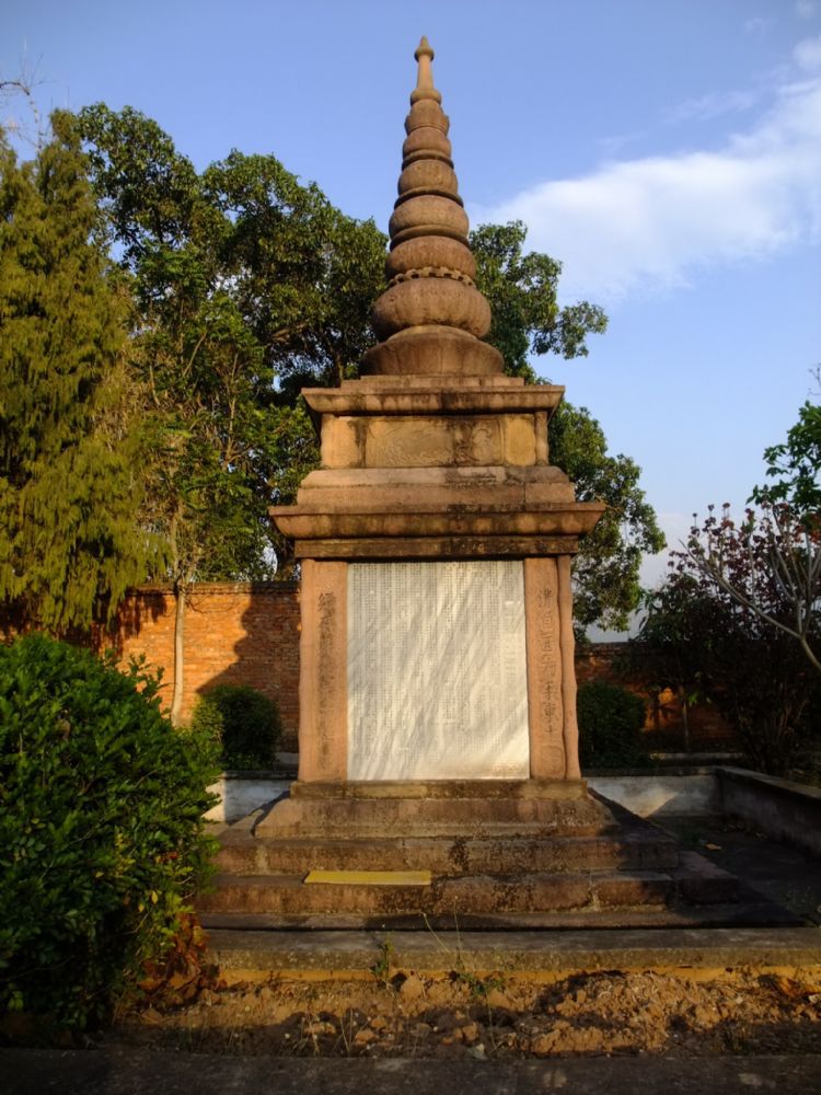 云南游记之勐卧总佛寺