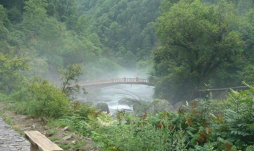 冰火两重天 长白山7大泡温泉好去处 - 长白山池西游记