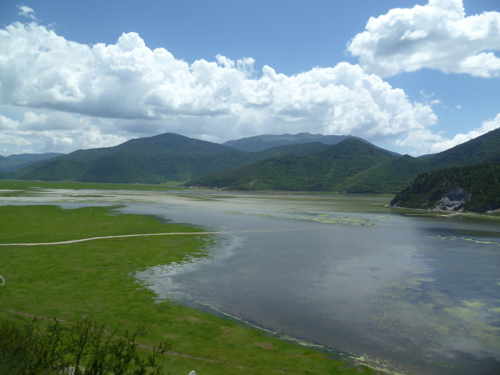 云南+香格里拉景点:松赞林寺