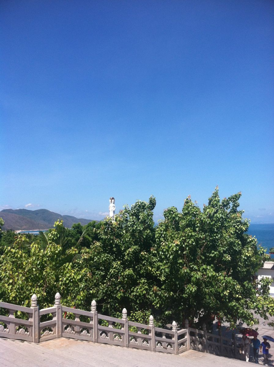 喜欢          引用到评论  南山寺位置看海上观音