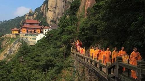 九华山2日跟团游(2钻)·九华天台 住山上九华街
