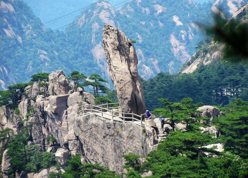 五岳归来不看山的下句是什么?