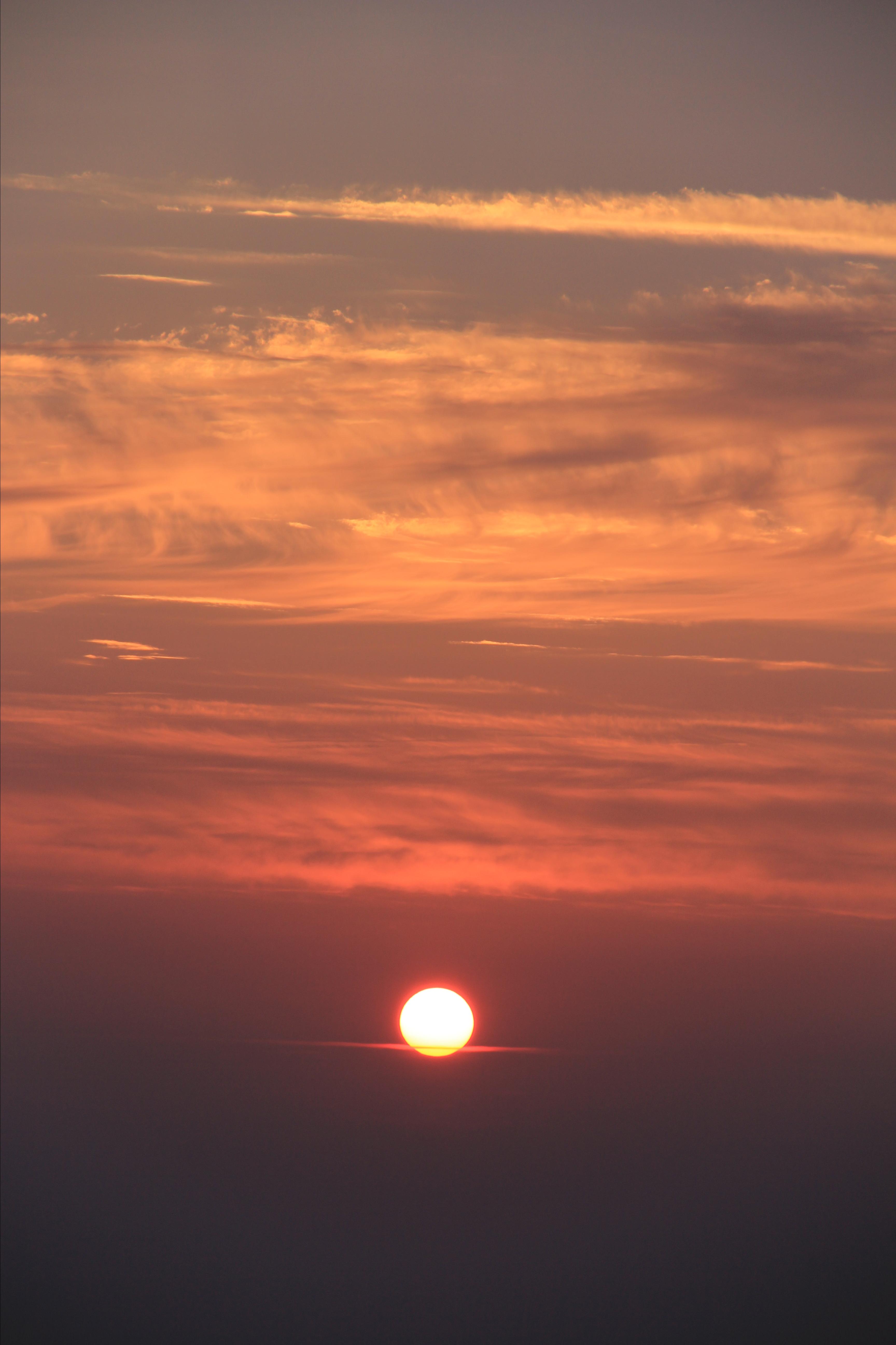                  泰山日出