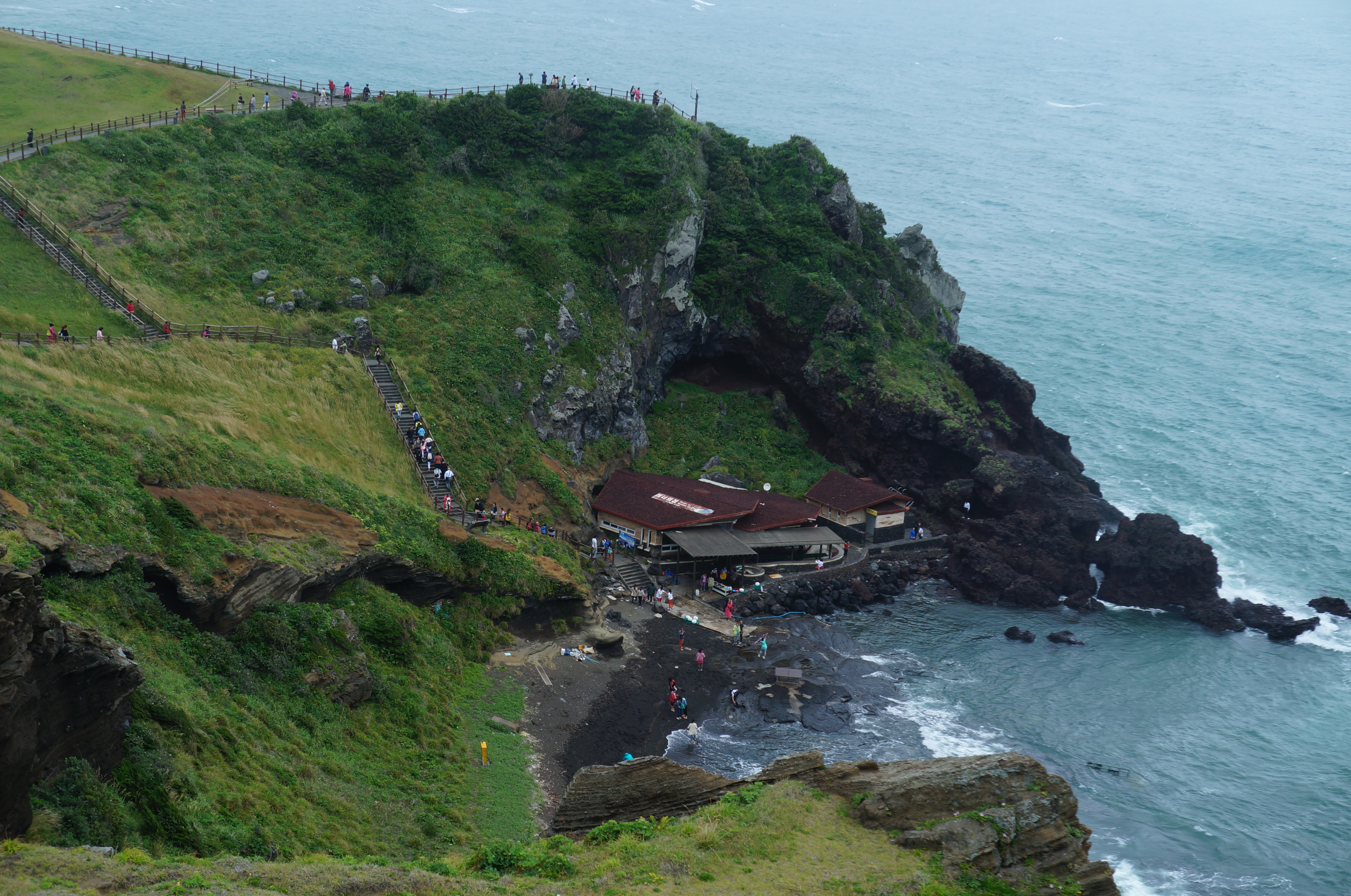 城山日出峰+,西归浦市城山日出峰