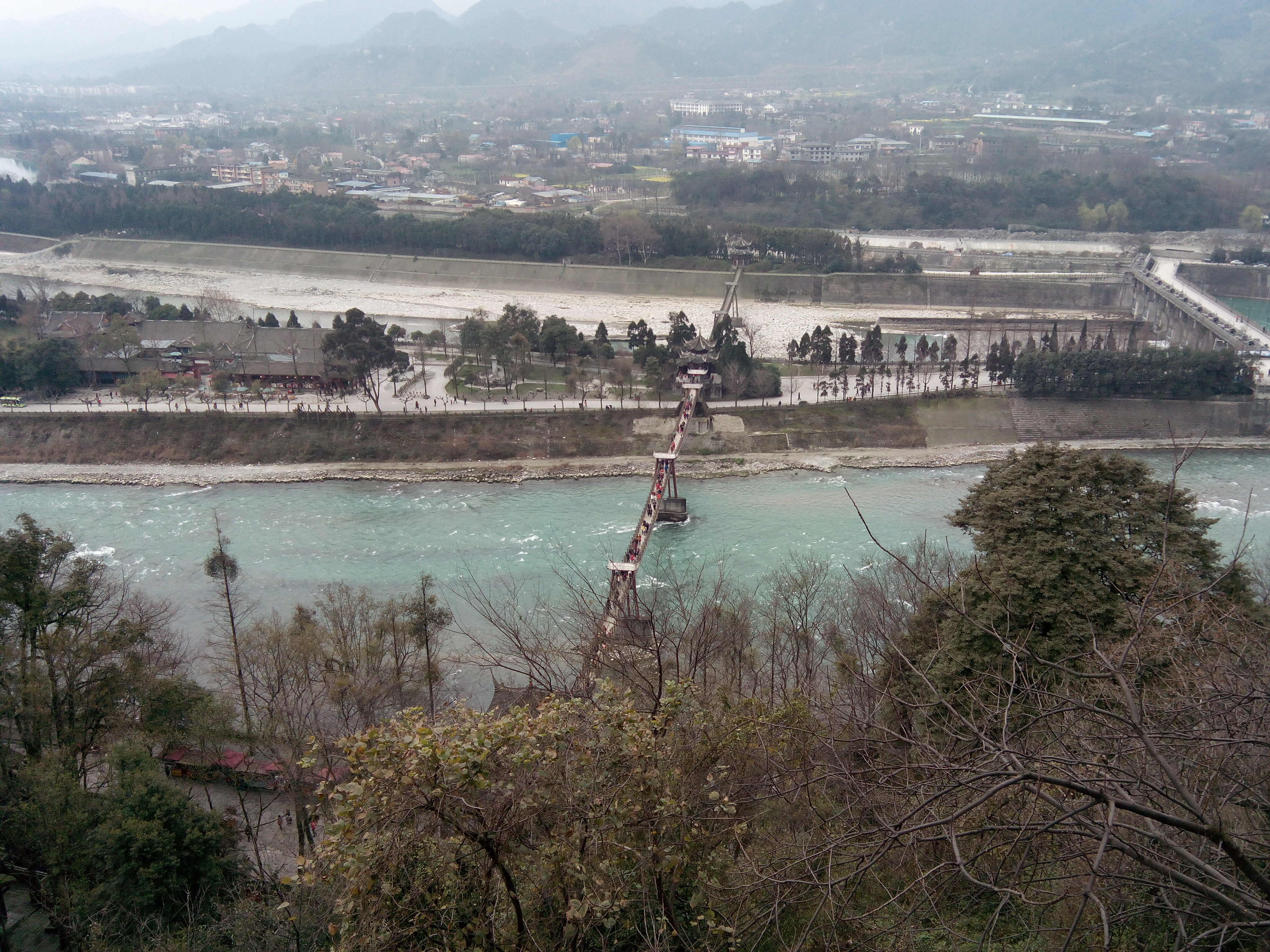                    都江堰风景
