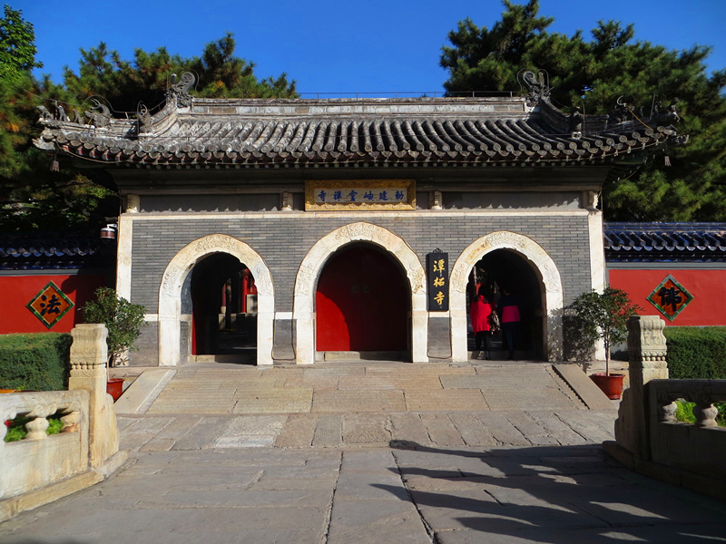 北京潭柘寺好玩吗,北京潭柘寺景点怎么样_点评_评价