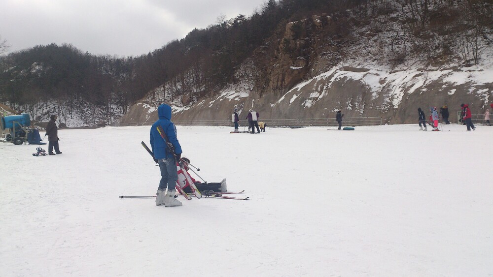 青岛崂山北宅高山滑雪场