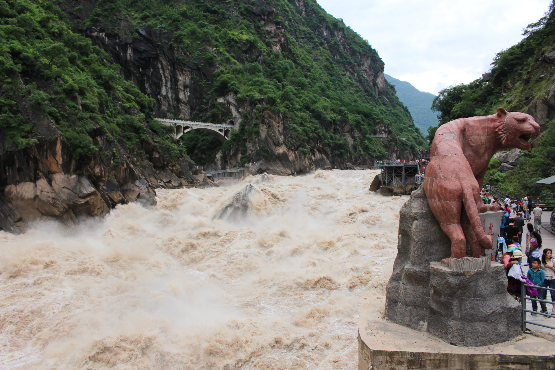 虎跳峡,丽江虎跳峡攻略\/地址\/图片\/门票