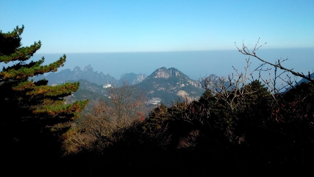 再上黄山,我心飞翔.发现新景如来神掌!