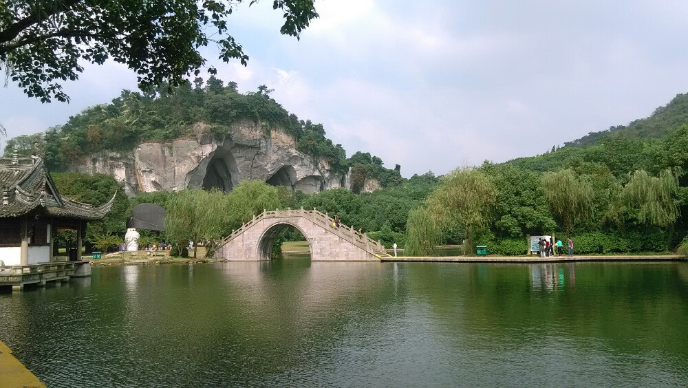 绍兴柯岩风景区