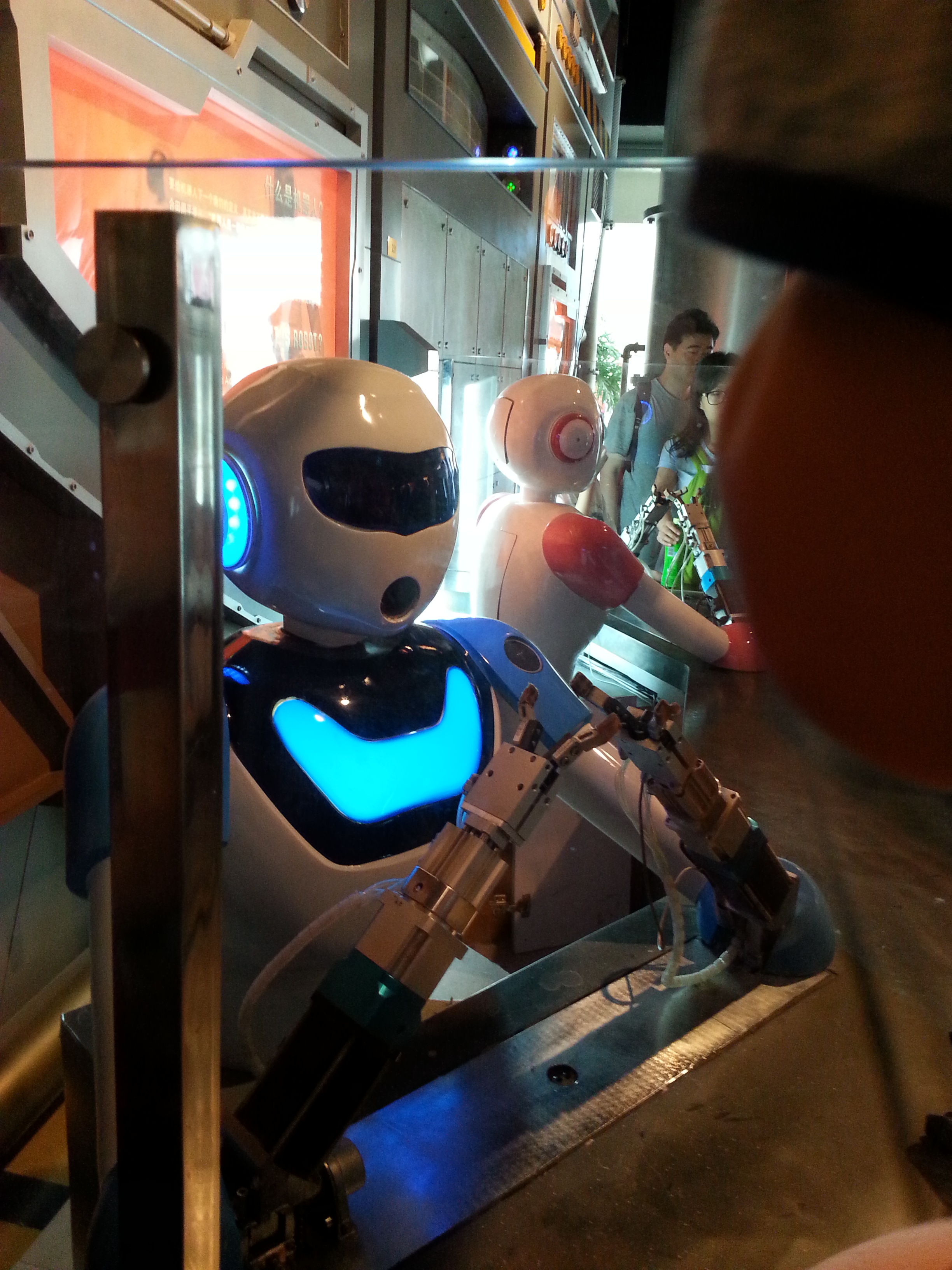 嗯家里通常有的荡秋千小制作_手工小制作