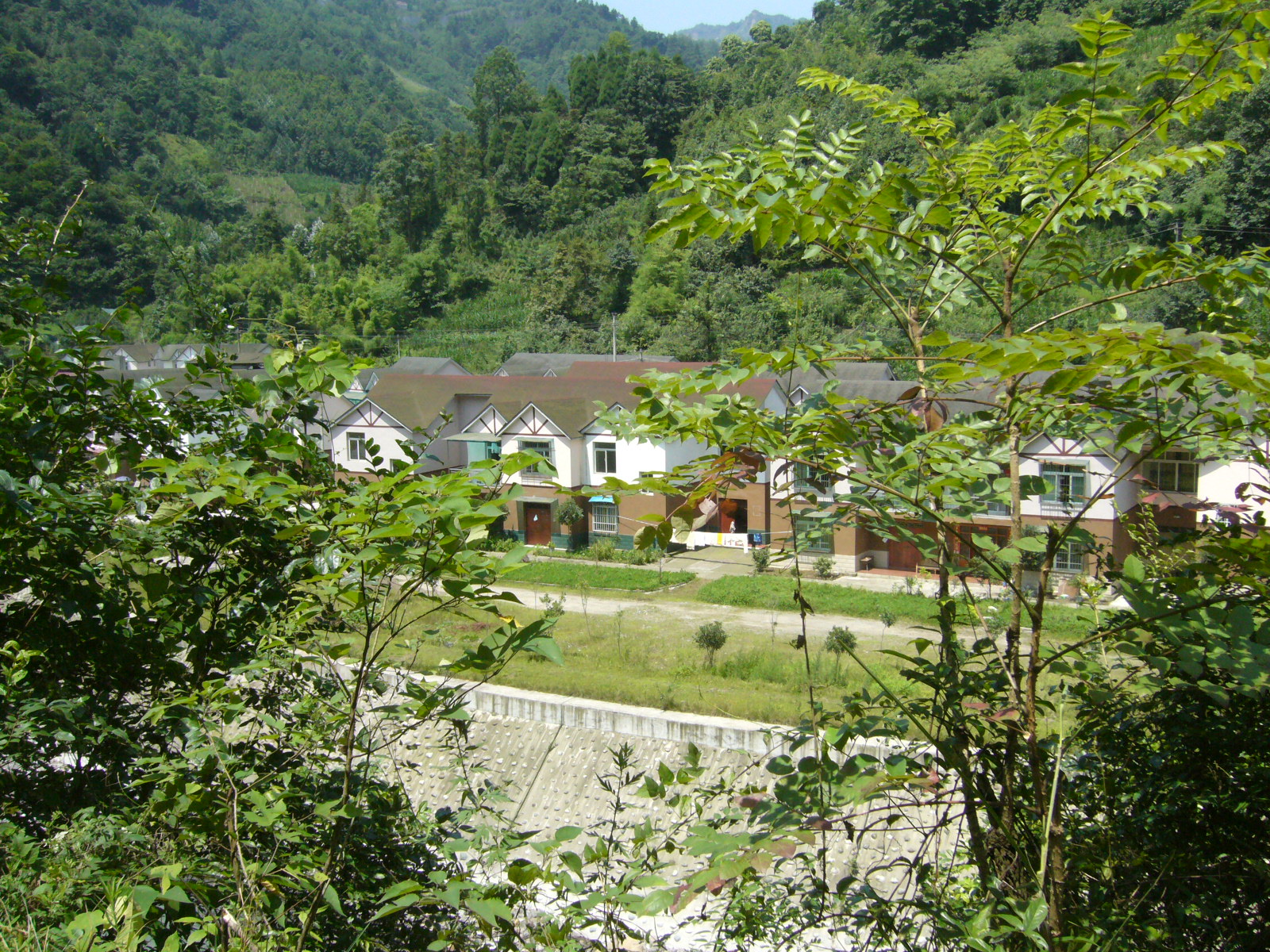 彭州宝山村避暑,白鹿镇,都江堰两日游-成都