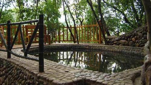 遂昌汤沐园  汤沐园温泉是目前亚洲第一家建在森林中的冬夏温泉,景区