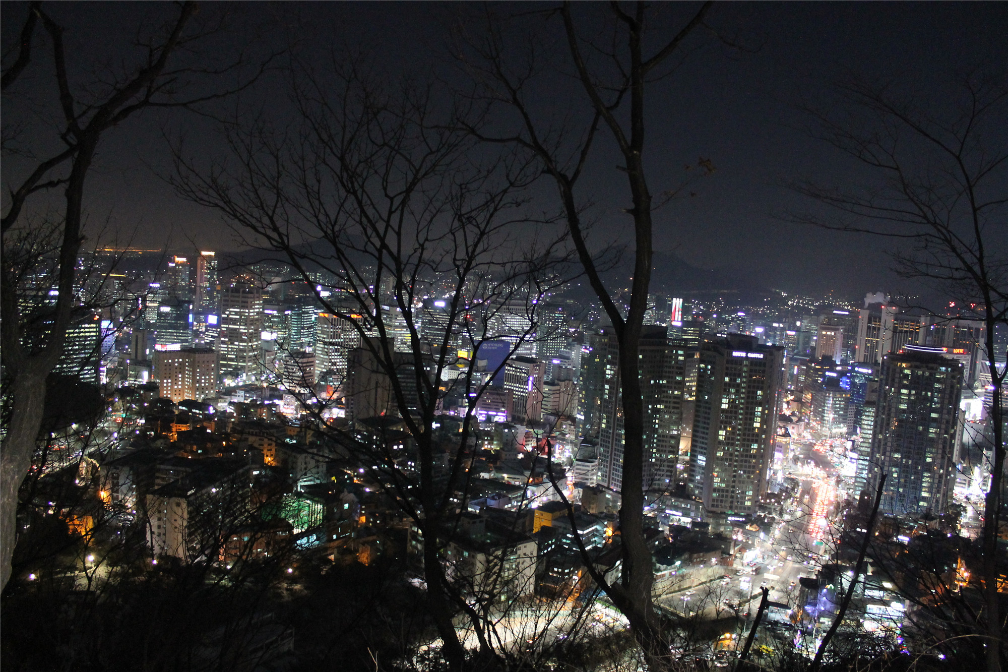 首尔的夜景尽收