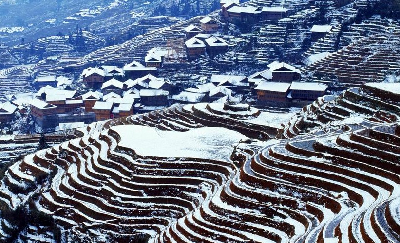                   龙脊冬天大雪