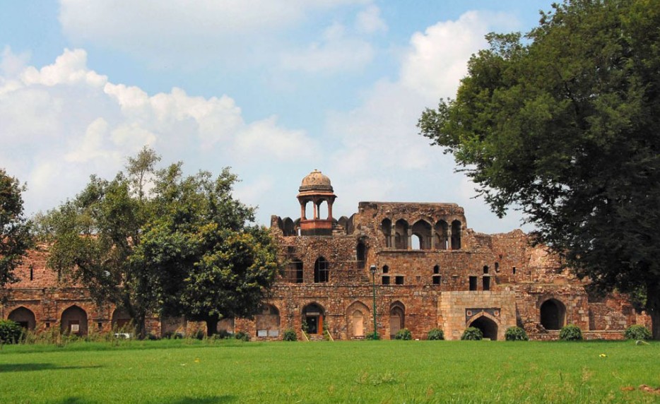 求新德里的英文介绍- _感人网